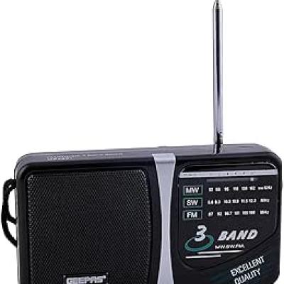 Geepas GR6821 4-bantlı Radyo ve Kulaklık